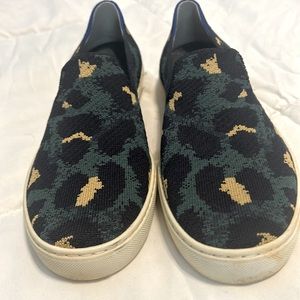 😻❤️Rothy’s blue-green leopard slip on sneaker!!!